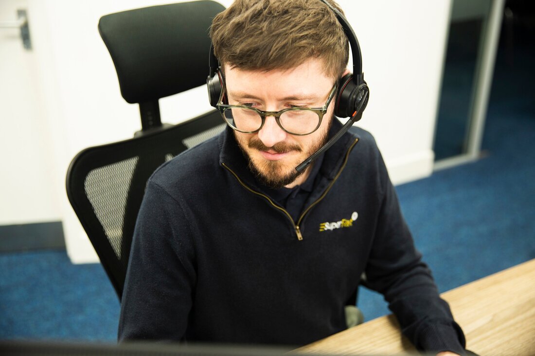 IT support in Birmingham. Service desk manager helping a client in Birmingham with IT support.